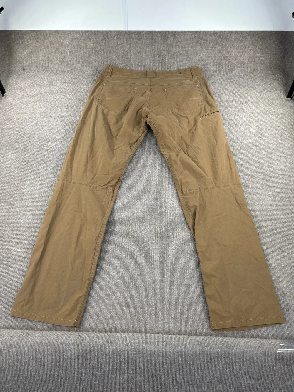 Kuhl Slax Pants Mens Size 35x34 Brown Hiking Outdoor Stretch Chino Quick Dry